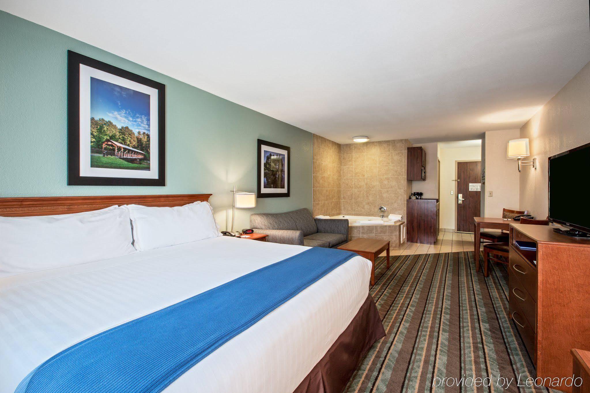 Holiday Inn Express & Suites Salamanca, An Ihg Hotel Esterno foto