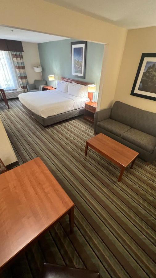 Holiday Inn Express & Suites Salamanca, An Ihg Hotel Esterno foto